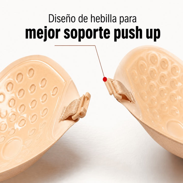Detalle de la hebilla frontal diseñada para mejorar el efecto push up