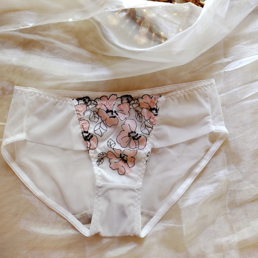 Bragas Paula Novia